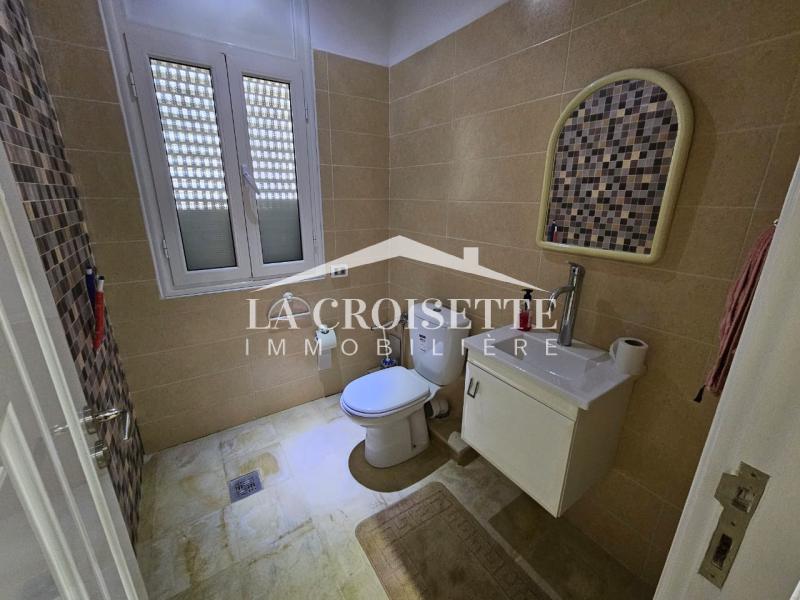 Bureau H+4 meublé à La Soukra